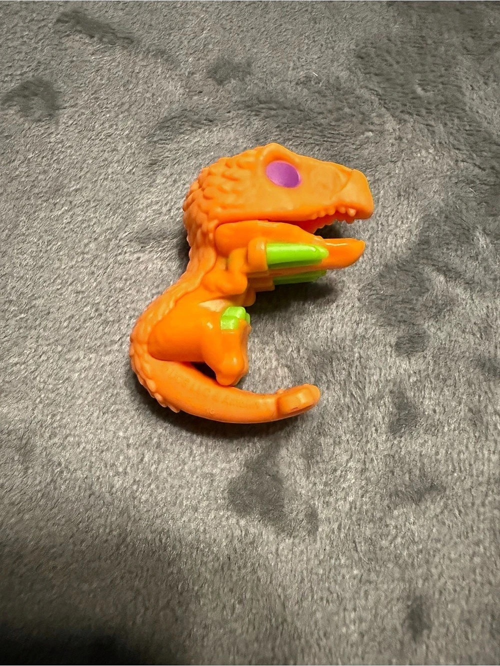 2024 Jurassic World Kinder Joy Funko Pop Slasher VQ320